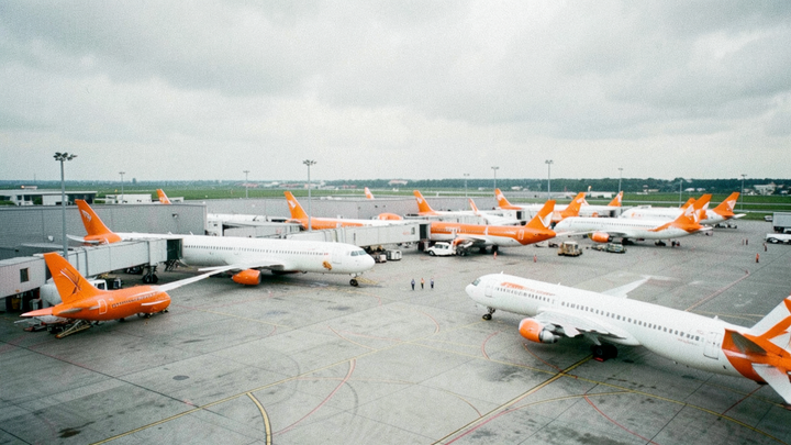Apollo predbehol Castlelake a získa EasyJet za 5,7 miliardy libier