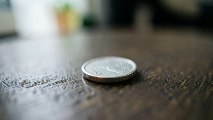 UBS: zisk pred zdanením vzrástol o 27 %, upravený zisk len o 14 %
